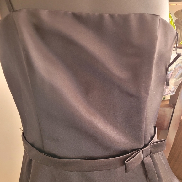 BNWOT- FIESTA little black strapless dress - Picture 4 of 6